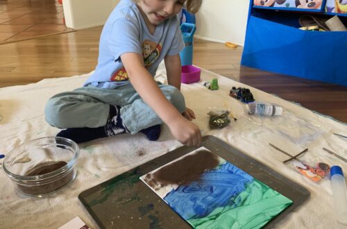 nature based art crafts project for toddlers aged 3 to 5 years old.
